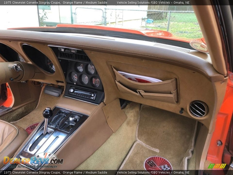 Dashboard of 1975 Chevrolet Corvette Stingray Coupe Photo #27