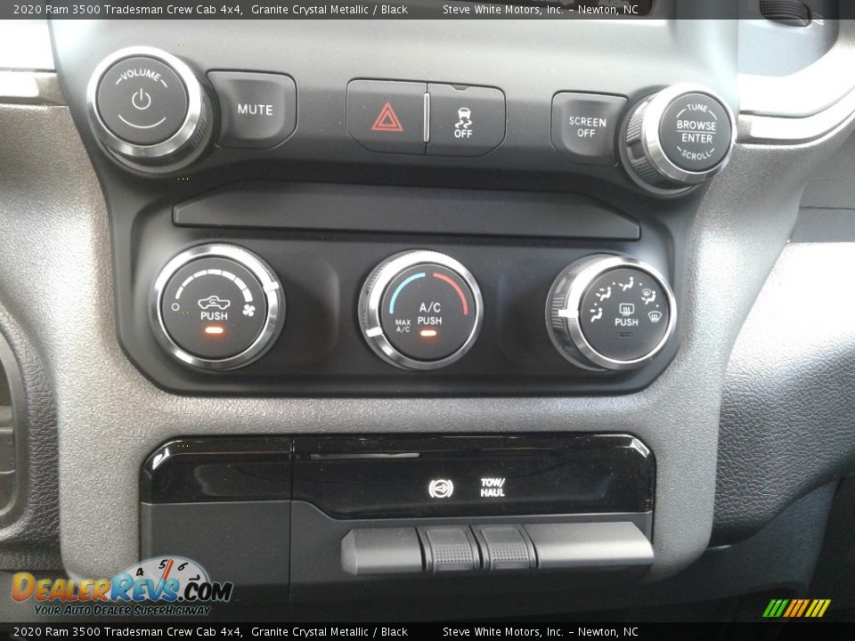 2020 Ram 3500 Tradesman Crew Cab 4x4 Granite Crystal Metallic / Black Photo #24