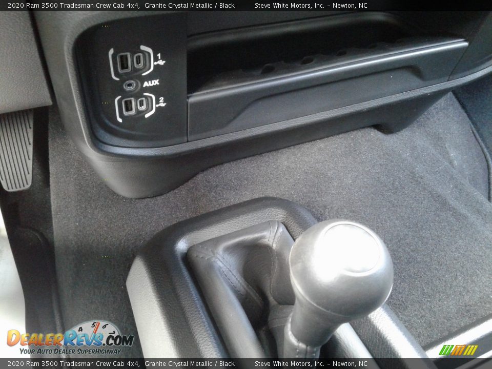 2020 Ram 3500 Tradesman Crew Cab 4x4 Granite Crystal Metallic / Black Photo #25