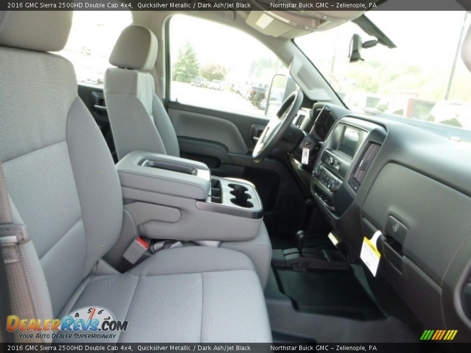Front Seat of 2016 GMC Sierra 2500HD Double Cab 4x4 Photo #10