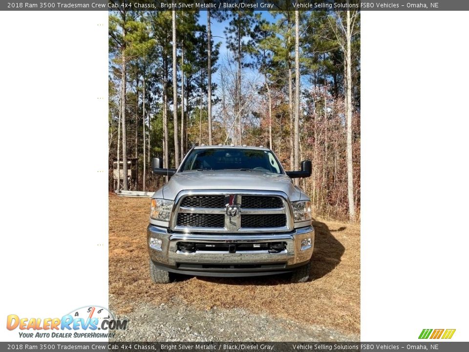 2018 Ram 3500 Tradesman Crew Cab 4x4 Chassis Bright Silver Metallic / Black/Diesel Gray Photo #6