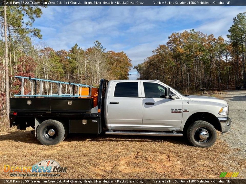 2018 Ram 3500 Tradesman Crew Cab 4x4 Chassis Bright Silver Metallic / Black/Diesel Gray Photo #7