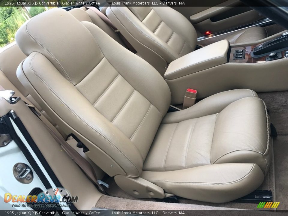 Front Seat of 1995 Jaguar XJ XJS Convertible Photo #15