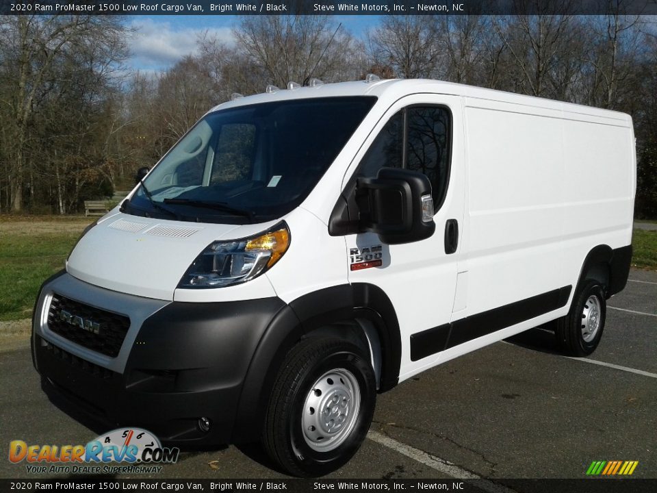 Front 3/4 View of 2020 Ram ProMaster 1500 Low Roof Cargo Van Photo #2