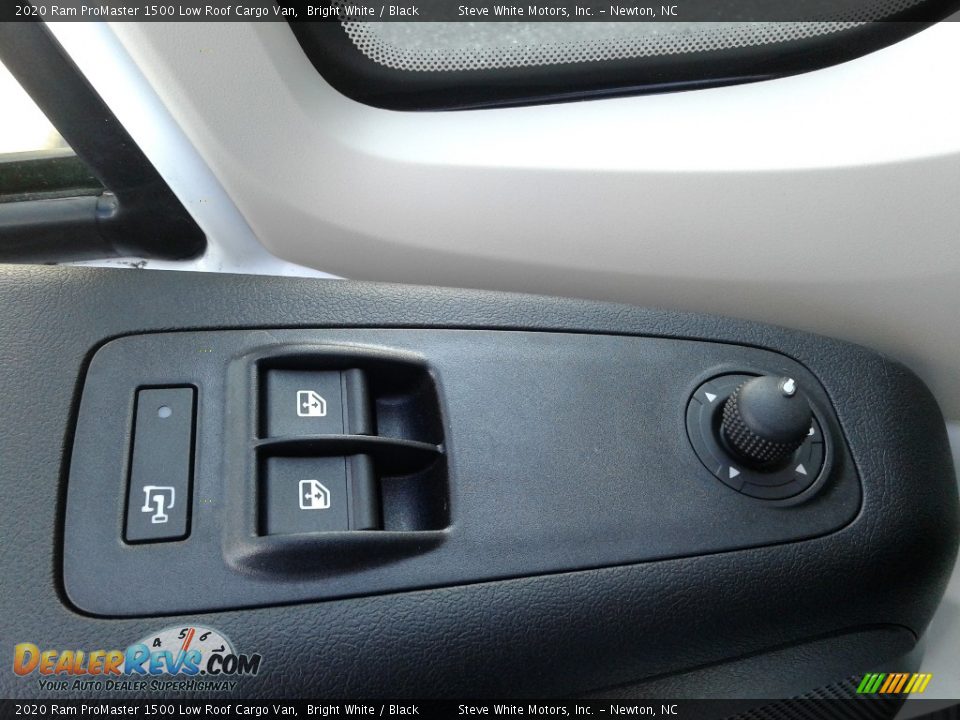 2020 Ram ProMaster 1500 Low Roof Cargo Van Bright White / Black Photo #11