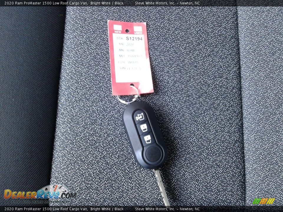 2020 Ram ProMaster 1500 Low Roof Cargo Van Bright White / Black Photo #28