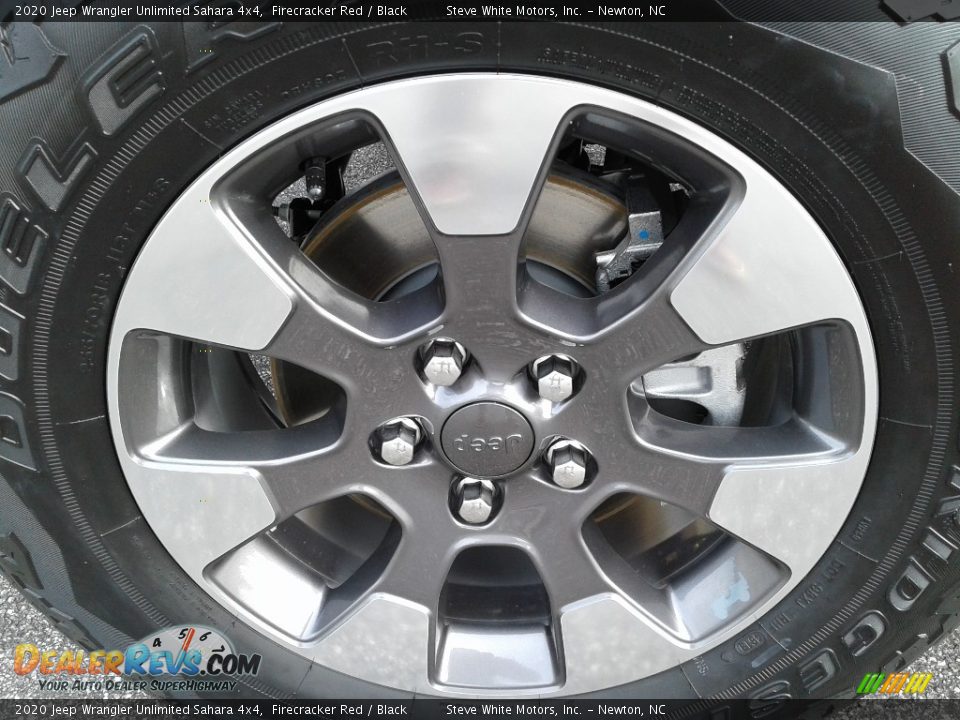 2020 Jeep Wrangler Unlimited Sahara 4x4 Wheel Photo #10