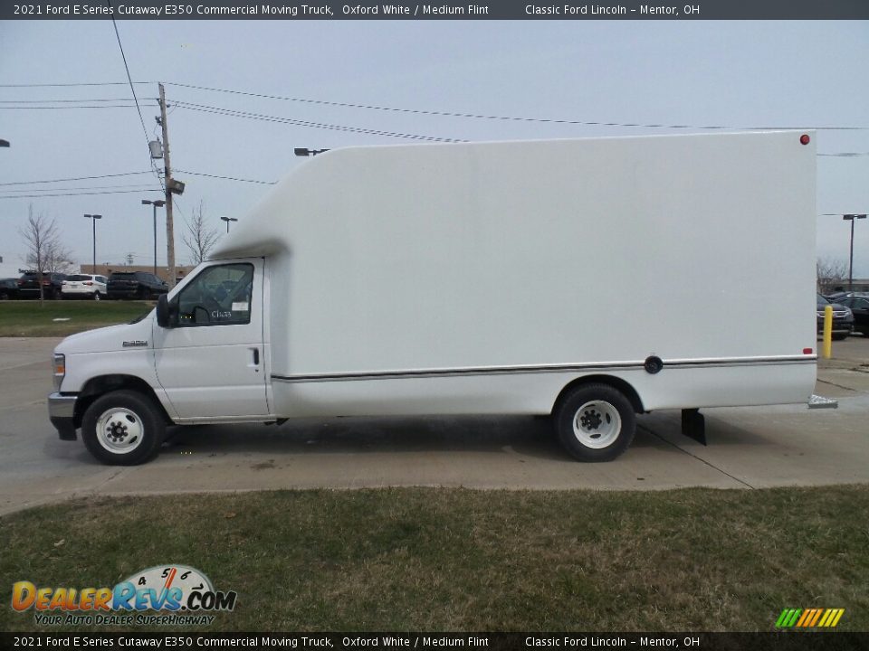 2021 Ford E Series Cutaway E350 Commercial Moving Truck Oxford White / Medium Flint Photo #4