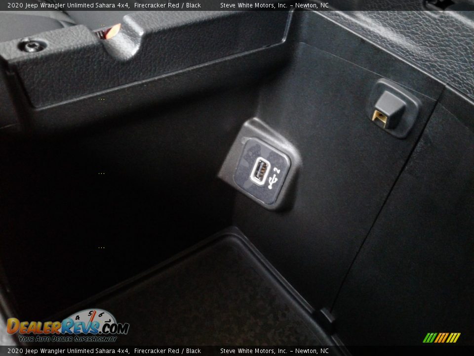2020 Jeep Wrangler Unlimited Sahara 4x4 Firecracker Red / Black Photo #31
