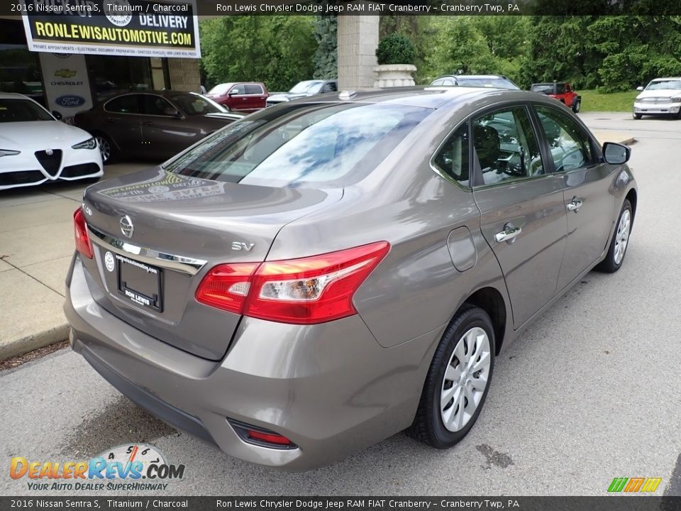 2016 Nissan Sentra S Titanium / Charcoal Photo #2