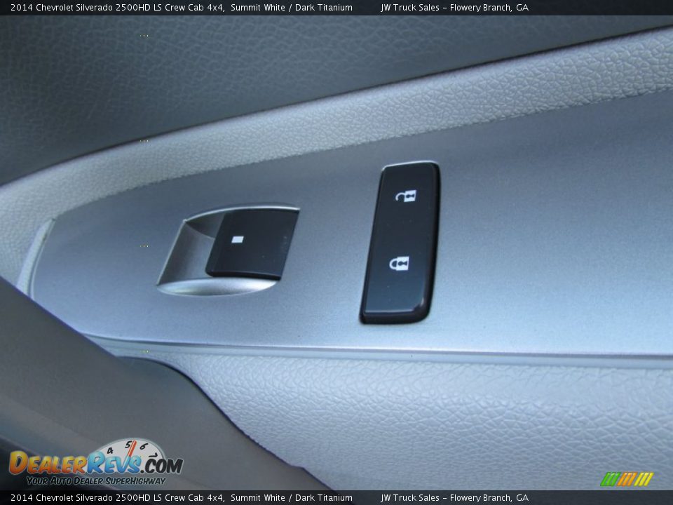 Door Panel of 2014 Chevrolet Silverado 2500HD LS Crew Cab 4x4 Photo #14
