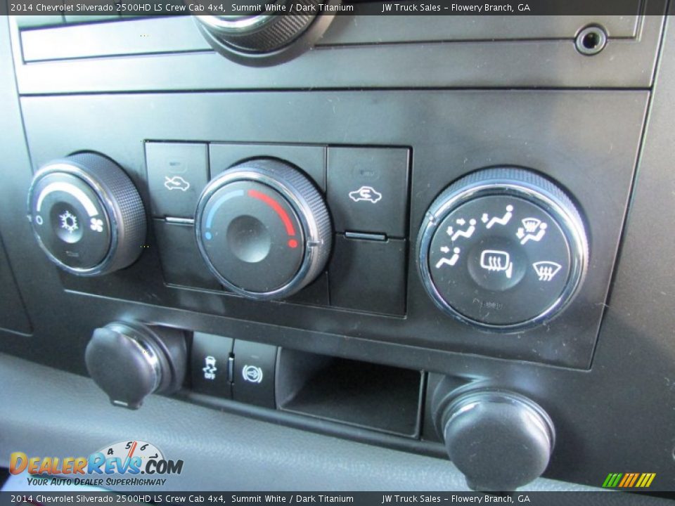 Controls of 2014 Chevrolet Silverado 2500HD LS Crew Cab 4x4 Photo #22