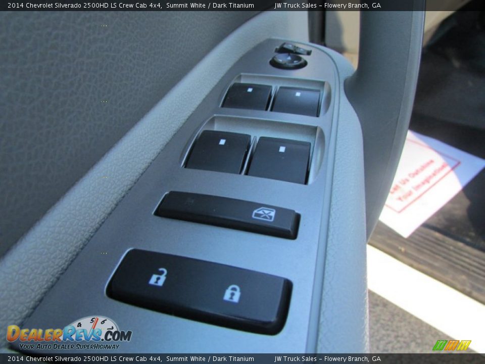 Door Panel of 2014 Chevrolet Silverado 2500HD LS Crew Cab 4x4 Photo #31