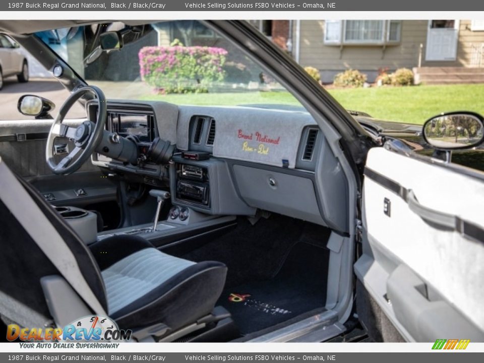 1987 Buick Regal Grand National Black / Black/Gray Photo #28