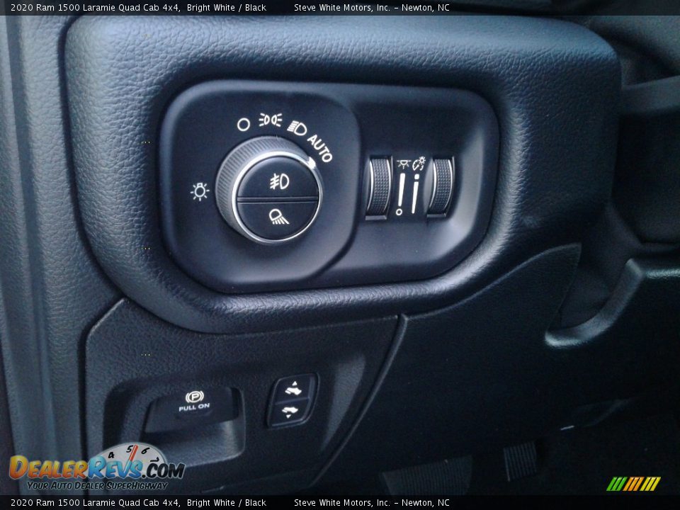 2020 Ram 1500 Laramie Quad Cab 4x4 Bright White / Black Photo #14