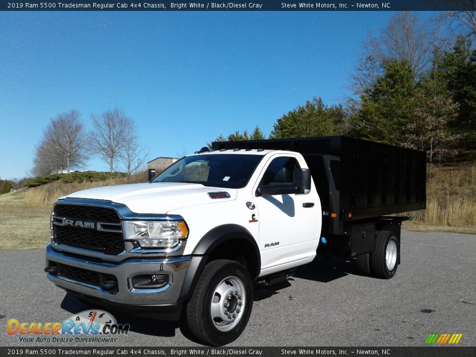 2019 Ram 5500 Tradesman Regular Cab 4x4 Chassis Bright White / Black/Diesel Gray Photo #3