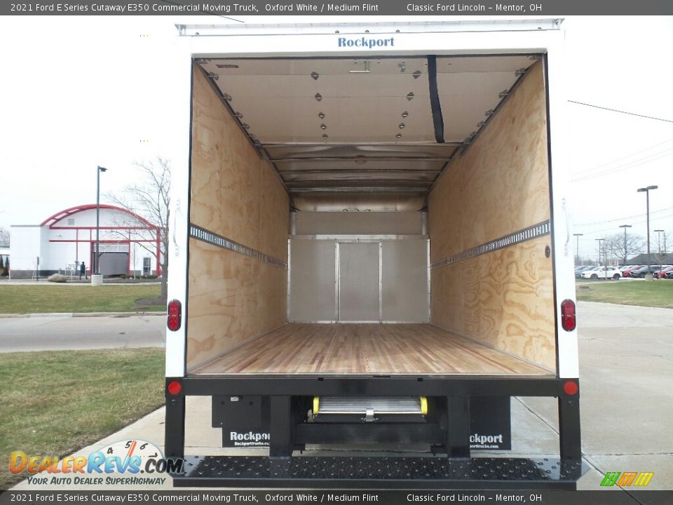 2021 Ford E Series Cutaway E350 Commercial Moving Truck Oxford White / Medium Flint Photo #10