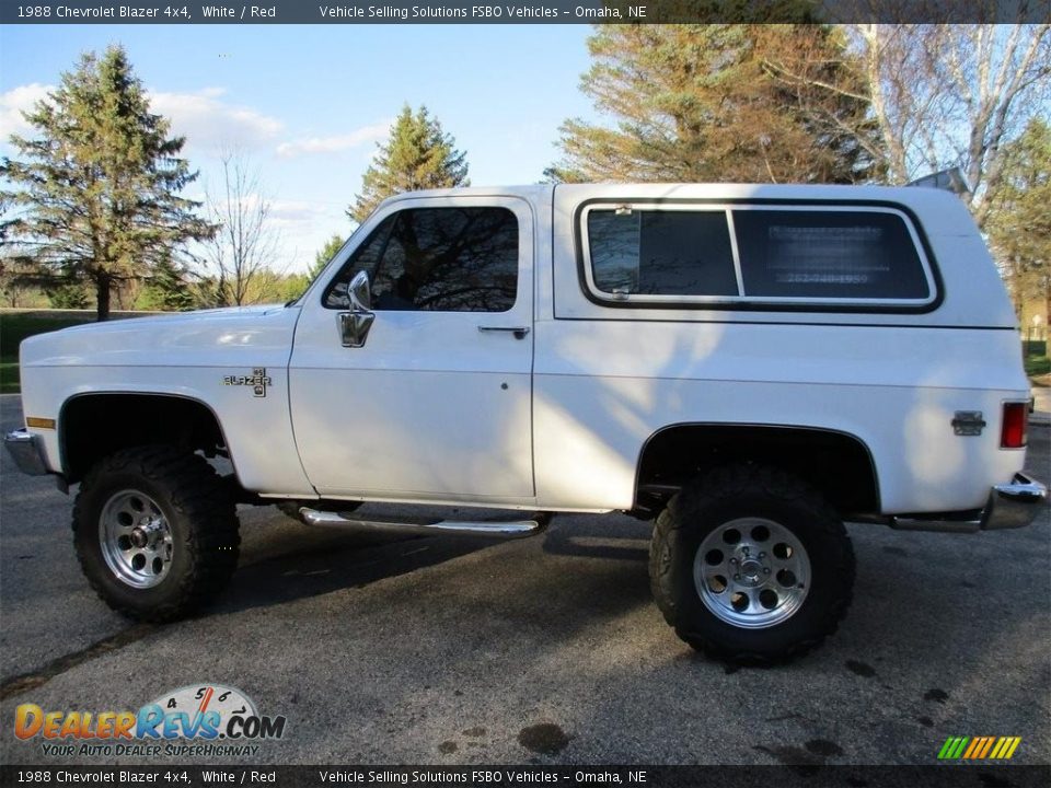 1988 Chevrolet Blazer 4x4 White / Red Photo #12