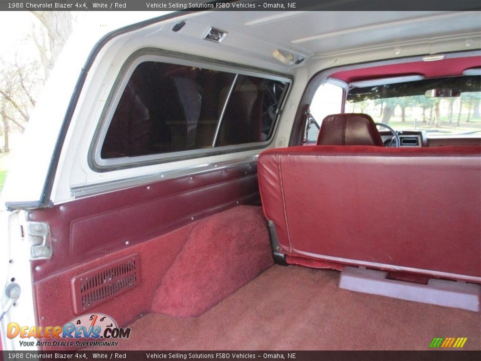 1988 Chevrolet Blazer 4x4 White / Red Photo #22