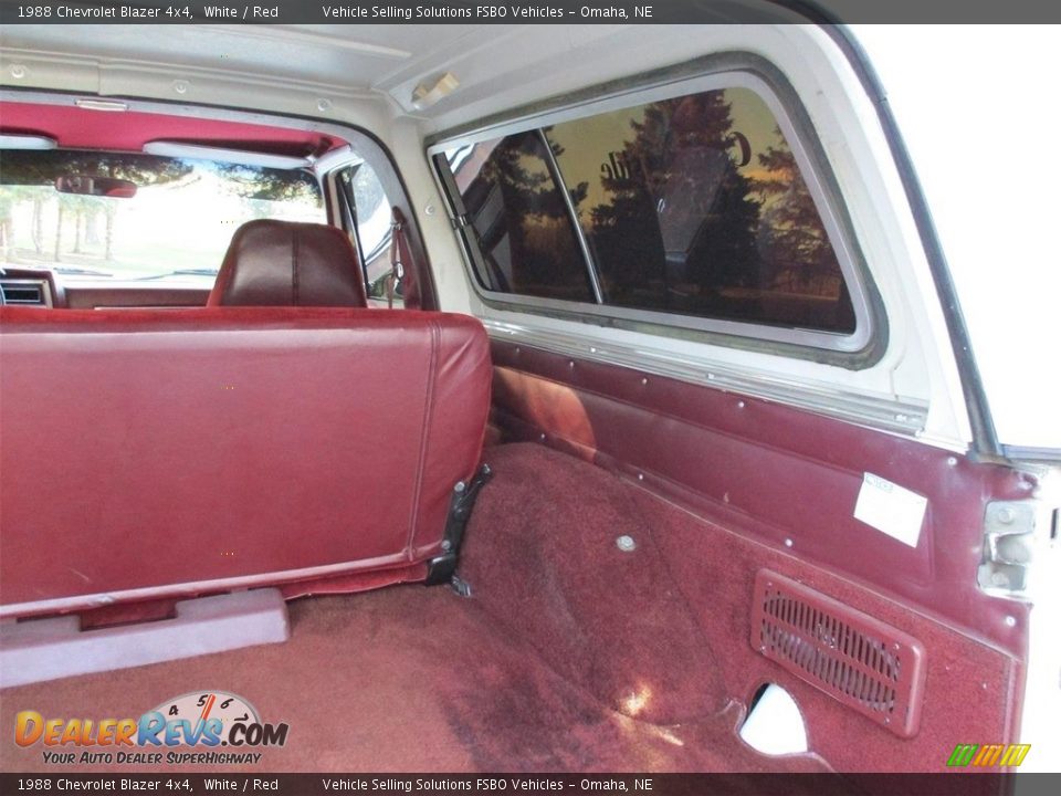 1988 Chevrolet Blazer 4x4 White / Red Photo #23