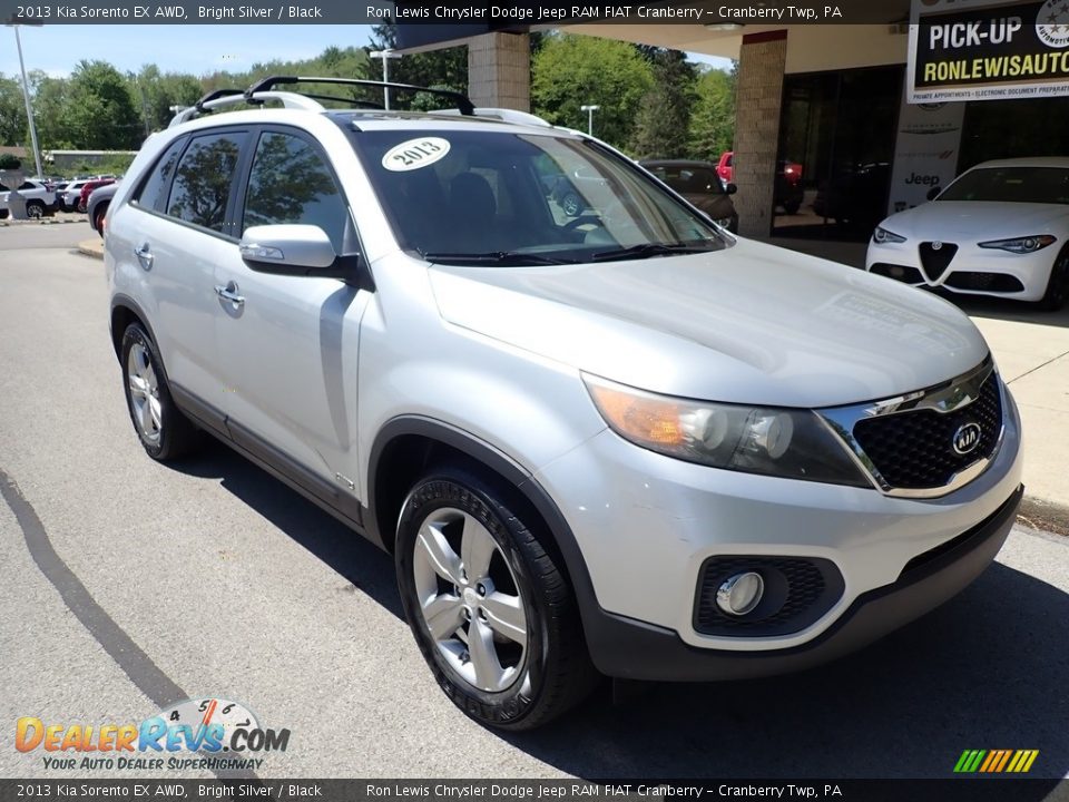 Front 3/4 View of 2013 Kia Sorento EX AWD Photo #3