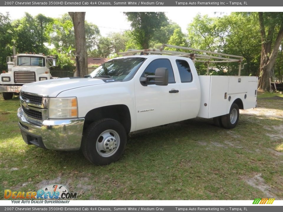 2007 Chevrolet Silverado 3500HD Extended Cab 4x4 Chassis Summit White / Medium Gray Photo #3