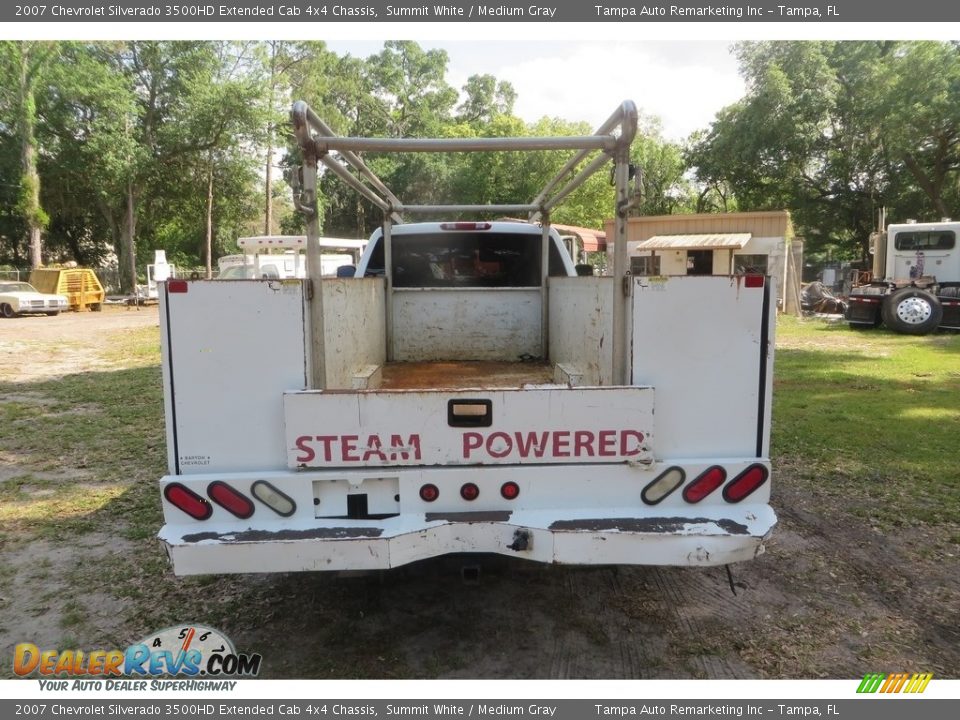 2007 Chevrolet Silverado 3500HD Extended Cab 4x4 Chassis Summit White / Medium Gray Photo #10