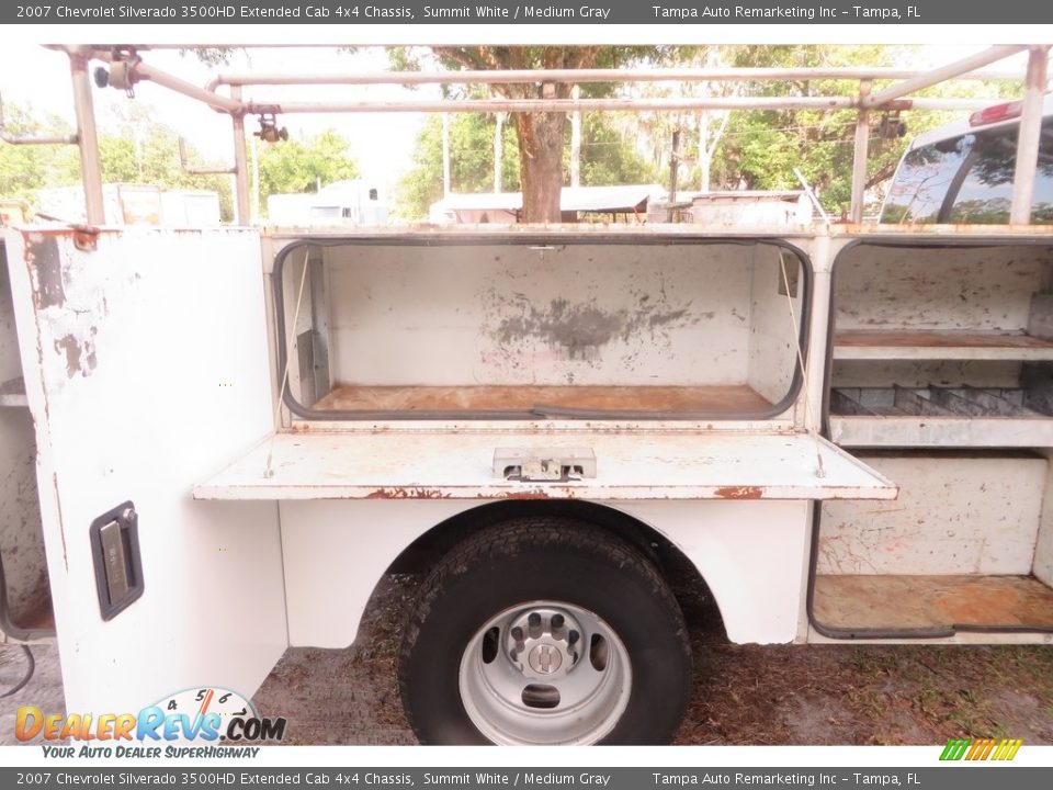 2007 Chevrolet Silverado 3500HD Extended Cab 4x4 Chassis Summit White / Medium Gray Photo #15