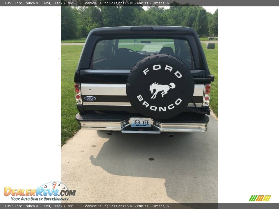 1995 Ford Bronco XLT 4x4 Black / Red Photo #15