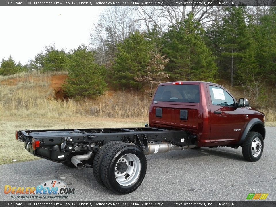 2019 Ram 5500 Tradesman Crew Cab 4x4 Chassis Delmonico Red Pearl / Black/Diesel Gray Photo #6