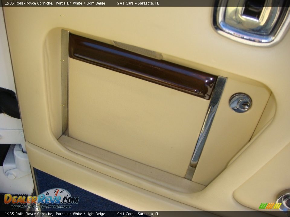 1985 Rolls-Royce Corniche Porcelain White / Light Beige Photo #27