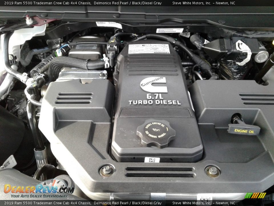 2019 Ram 5500 Tradesman Crew Cab 4x4 Chassis 6.7 L6.7 Liter OHV 24-Valve Cummins Turbo-Diesel Inline 6 Cylinder Engine Photo #10