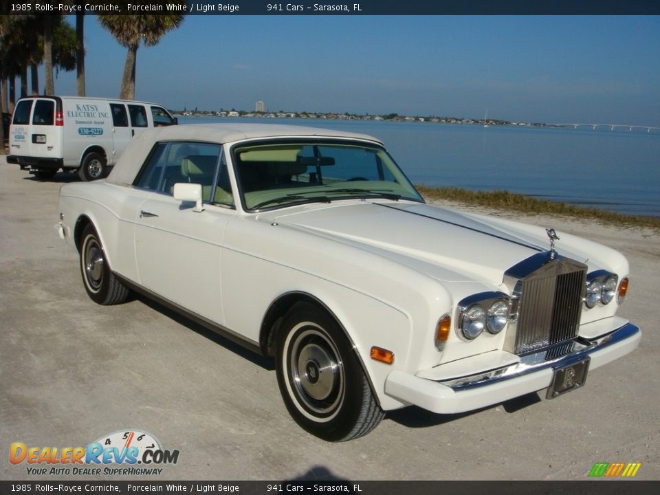 1985 Rolls-Royce Corniche Porcelain White / Light Beige Photo #31