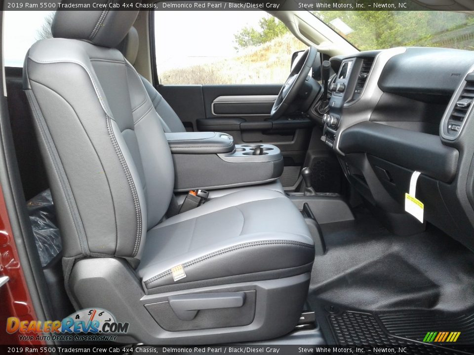 Black/Diesel Gray Interior - 2019 Ram 5500 Tradesman Crew Cab 4x4 Chassis Photo #13