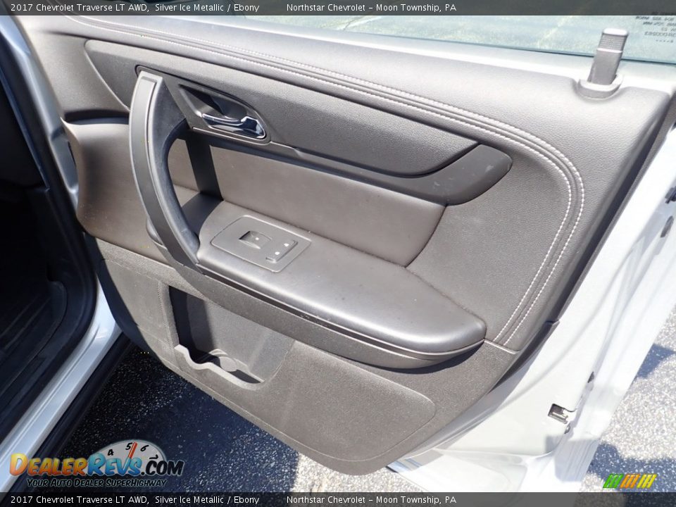 2017 Chevrolet Traverse LT AWD Silver Ice Metallic / Ebony Photo #17