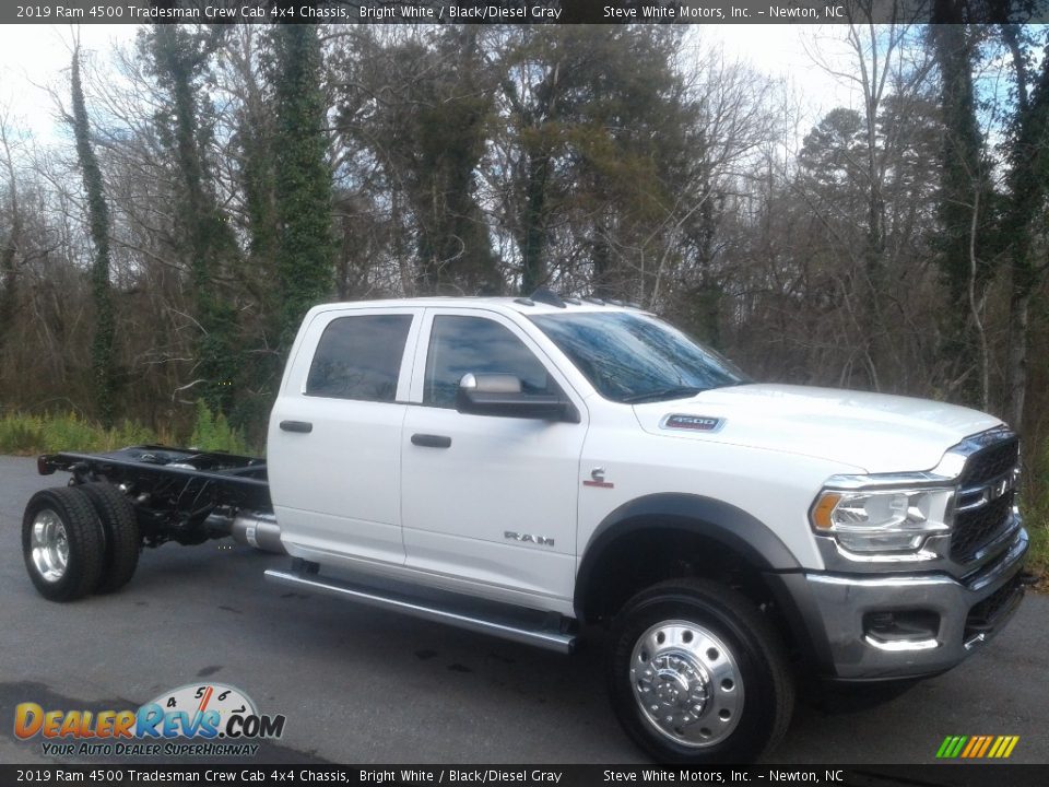 2019 Ram 4500 Tradesman Crew Cab 4x4 Chassis Bright White / Black/Diesel Gray Photo #5