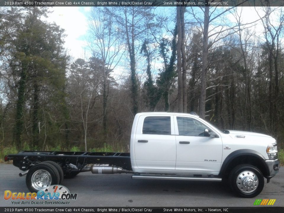 2019 Ram 4500 Tradesman Crew Cab 4x4 Chassis Bright White / Black/Diesel Gray Photo #6