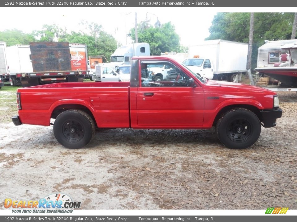1992 Mazda B-Series Truck B2200 Regular Cab Blaze Red / Gray Photo #5