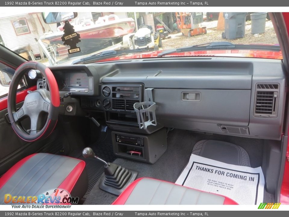 1992 Mazda B-Series Truck B2200 Regular Cab Blaze Red / Gray Photo #17