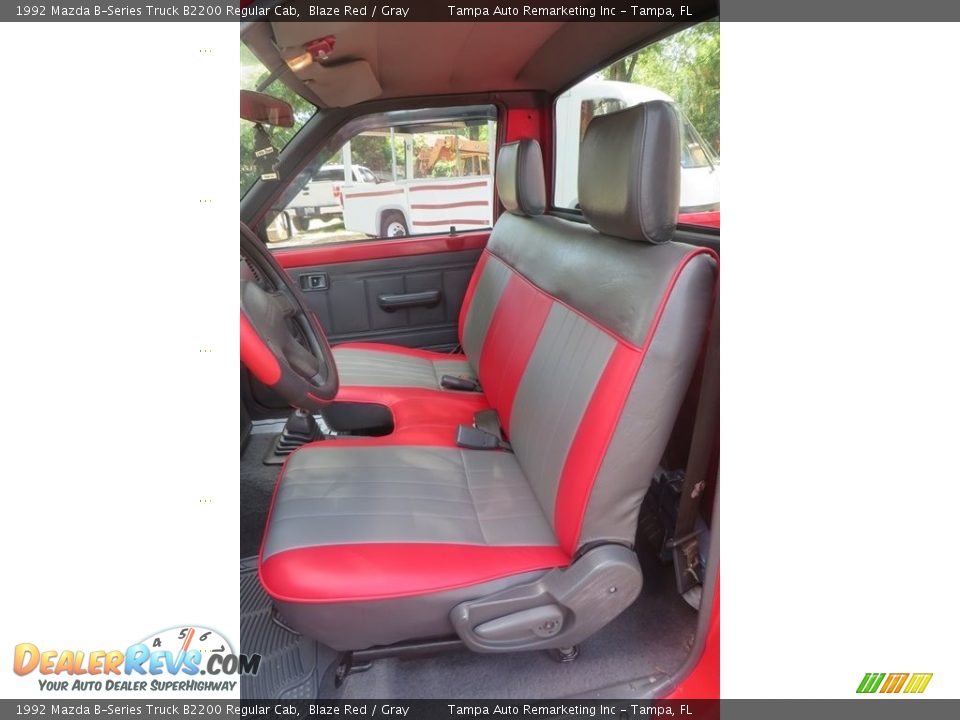 1992 Mazda B-Series Truck B2200 Regular Cab Blaze Red / Gray Photo #25