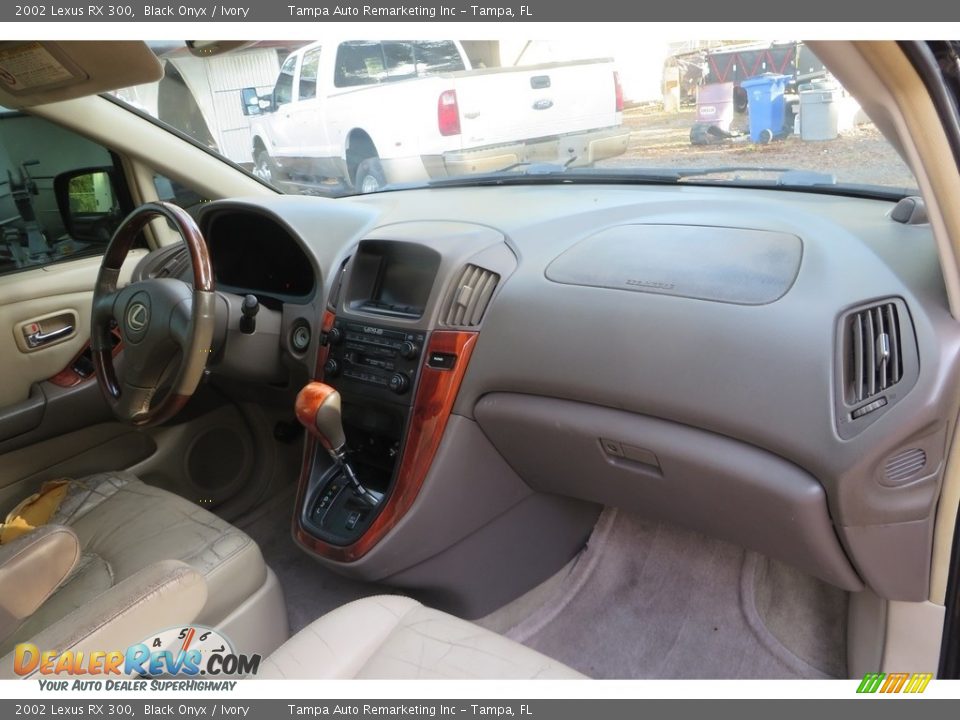 2002 Lexus RX 300 Black Onyx / Ivory Photo #17