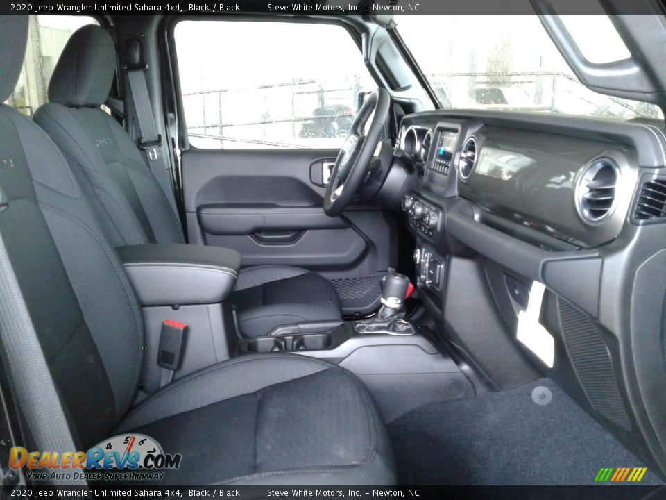 2020 Jeep Wrangler Unlimited Sahara 4x4 Black / Black Photo #15