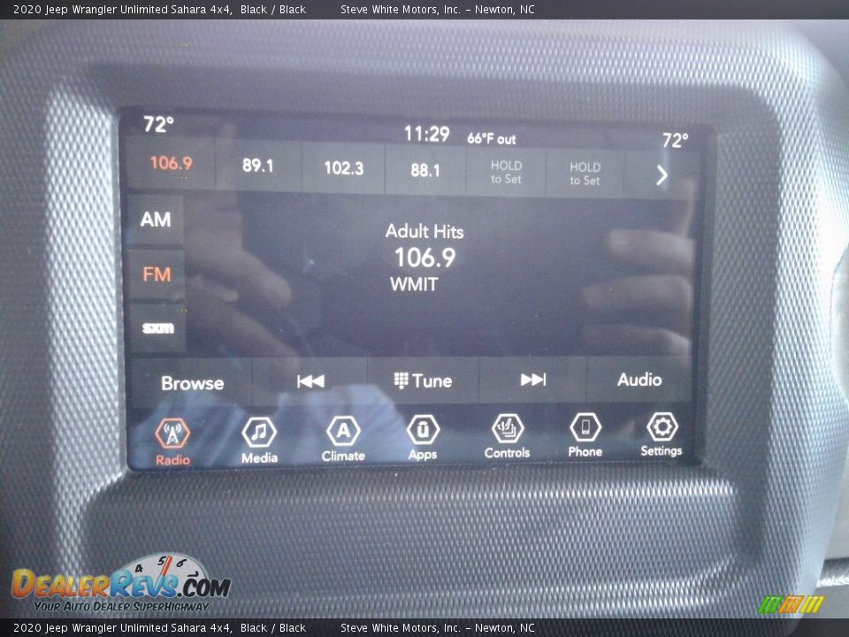 2020 Jeep Wrangler Unlimited Sahara 4x4 Black / Black Photo #20