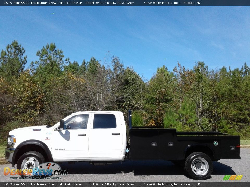 2019 Ram 5500 Tradesman Crew Cab 4x4 Chassis Bright White / Black/Diesel Gray Photo #1