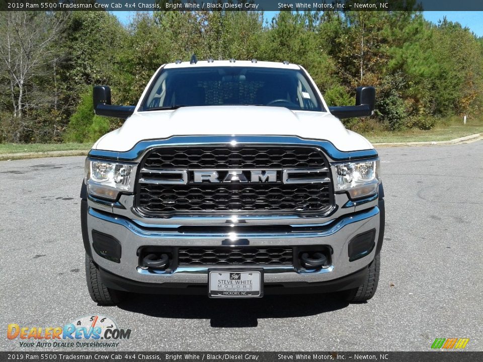 2019 Ram 5500 Tradesman Crew Cab 4x4 Chassis Bright White / Black/Diesel Gray Photo #3