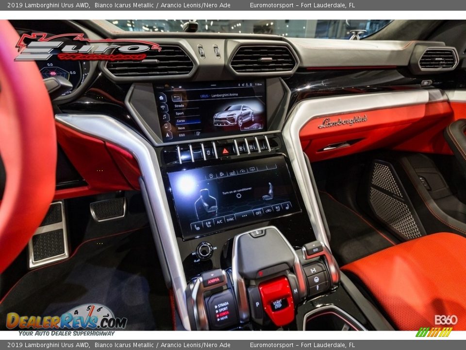 2019 Lamborghini Urus AWD Bianco Icarus Metallic / Arancio Leonis/Nero Ade Photo #26