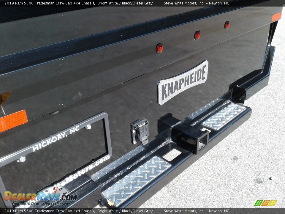 2019 Ram 5500 Tradesman Crew Cab 4x4 Chassis Bright White / Black/Diesel Gray Photo #25