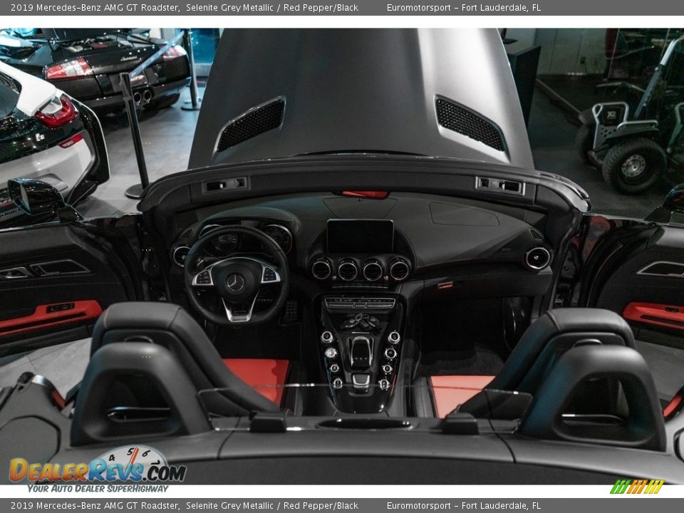 Dashboard of 2019 Mercedes-Benz AMG GT Roadster Photo #23
