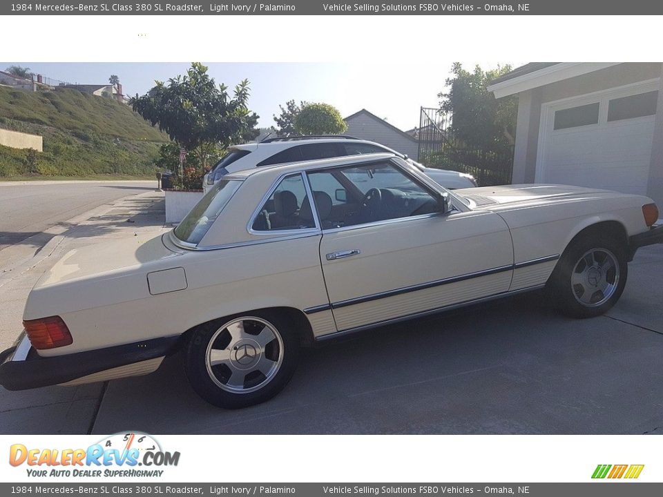 1984 Mercedes-Benz SL Class 380 SL Roadster Light Ivory / Palamino Photo #9