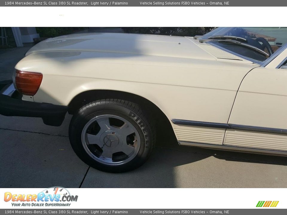 1984 Mercedes-Benz SL Class 380 SL Roadster Light Ivory / Palamino Photo #15